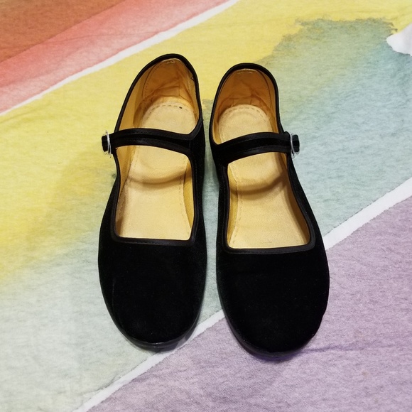 black velvet mary jane shoes
